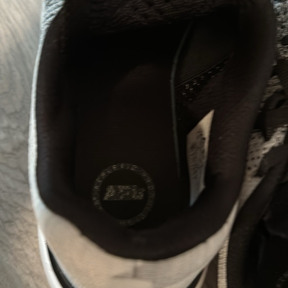 APL Propelium Running Shoes - Size 7.5 - Picture 10 of 10